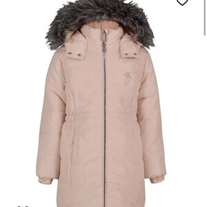 Calvin Klein Blush Puffer Coat. Size 5/6. Good condition. Lined full zip&pockets